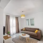 Sea Front Ivana רוגוזניצה