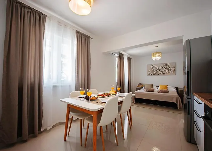 Appartement Sea Front Ivana Rogoznica (Sibenik-Knin)