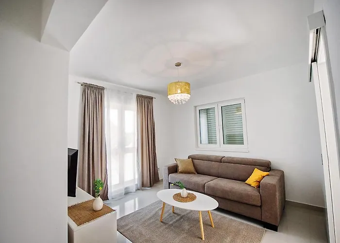 Sea Front Ivana 罗戈兹尼察