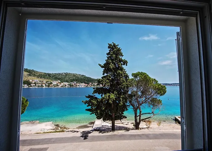 Sea Front Ivana * Rogoznica (Sibenik-Knin)